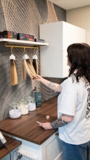 Part 1: Extension Consultation

If you’ve never worn hair extensions before and are considering it, this is for you! I breakdown down how the install works, what to expect with different styles, and how to maintain your new hair. 

#hairextensions #hairextensionspecialist #consultation #hairconsultation #geniuswefts #geniuswefthairextension #yeg #yeghair #yeghairsalon #yeghairstylist #yeghairextensions #yeghairdresser #yegbeauty #yegblogger